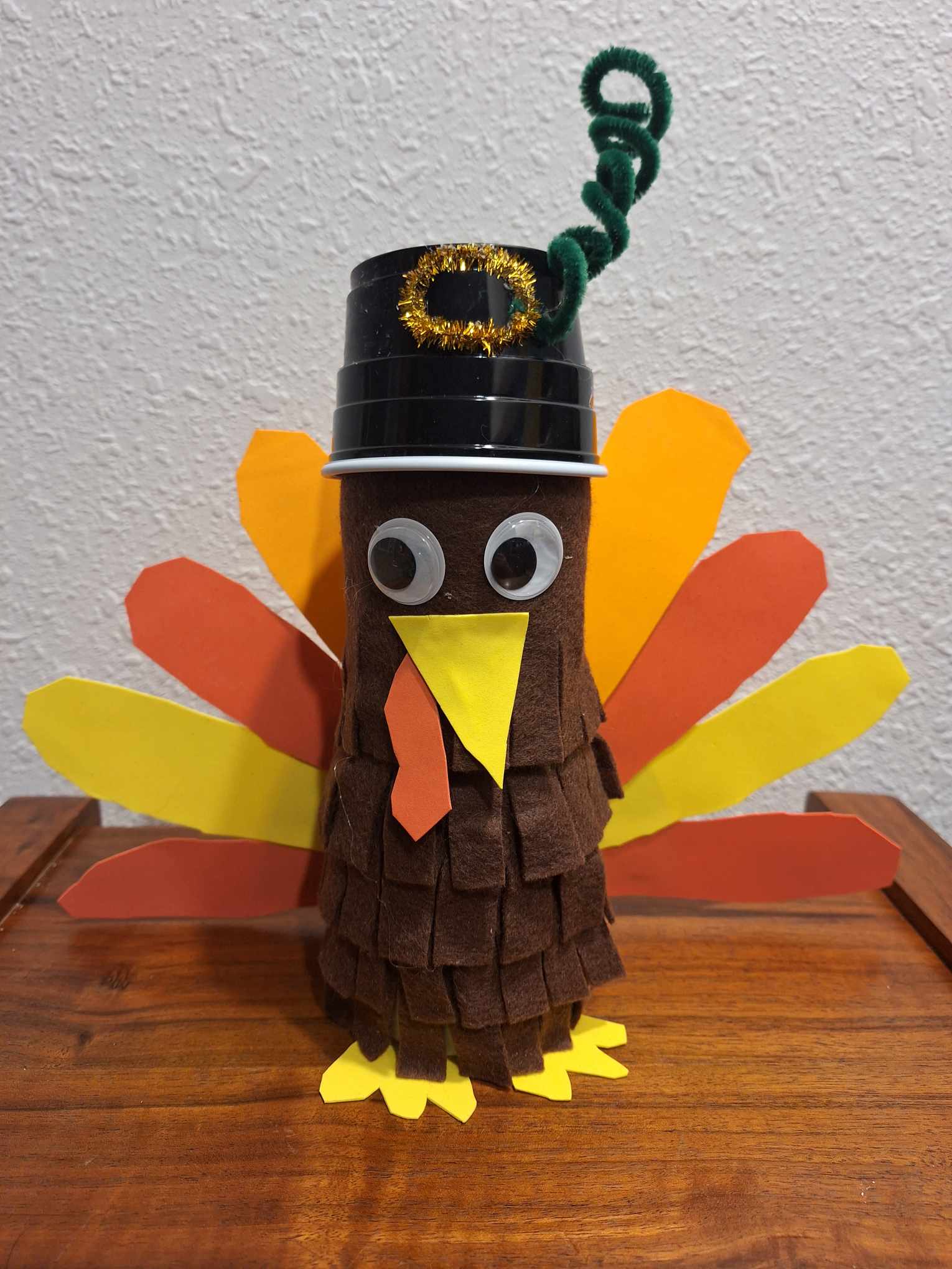 Easy Kids Thanksgiving Thankful Turkey Craft for Your Table