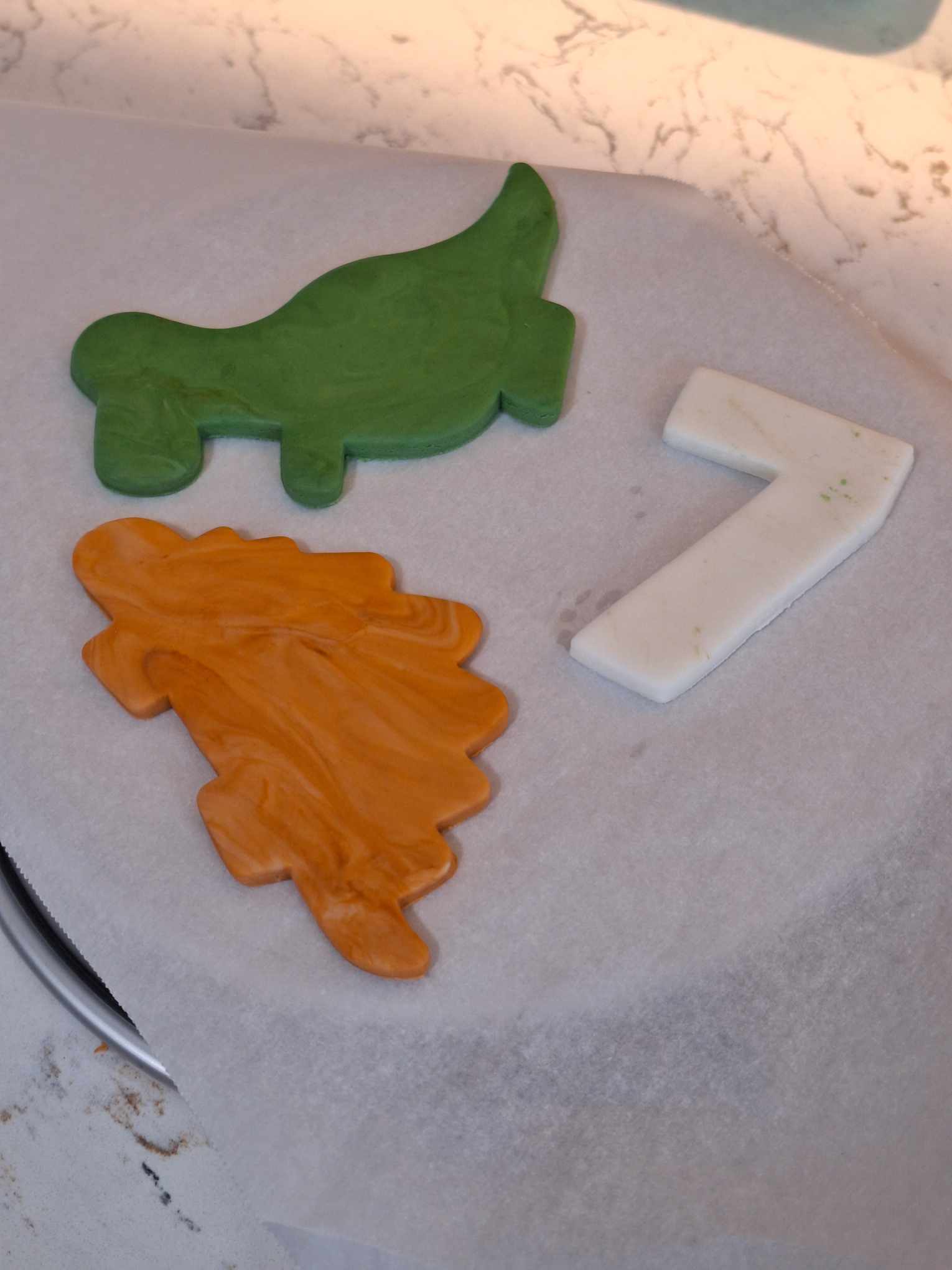 Fun Dinosaur Themed Birthday Party Cake Part one